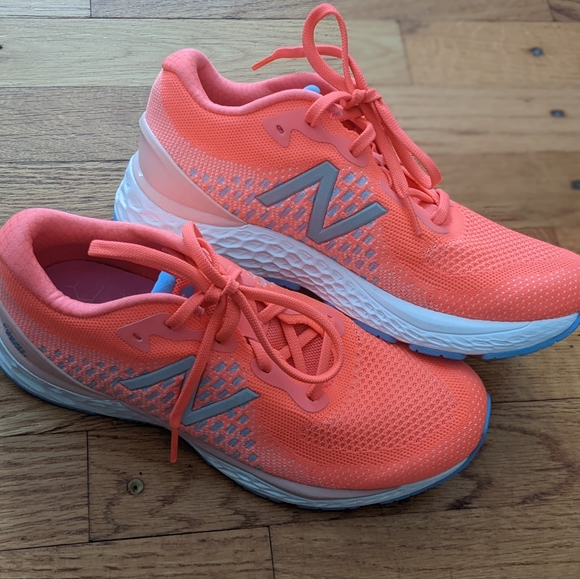 New Balance Fresh Foam 880 Running Sneakers - Picture 1 of 12